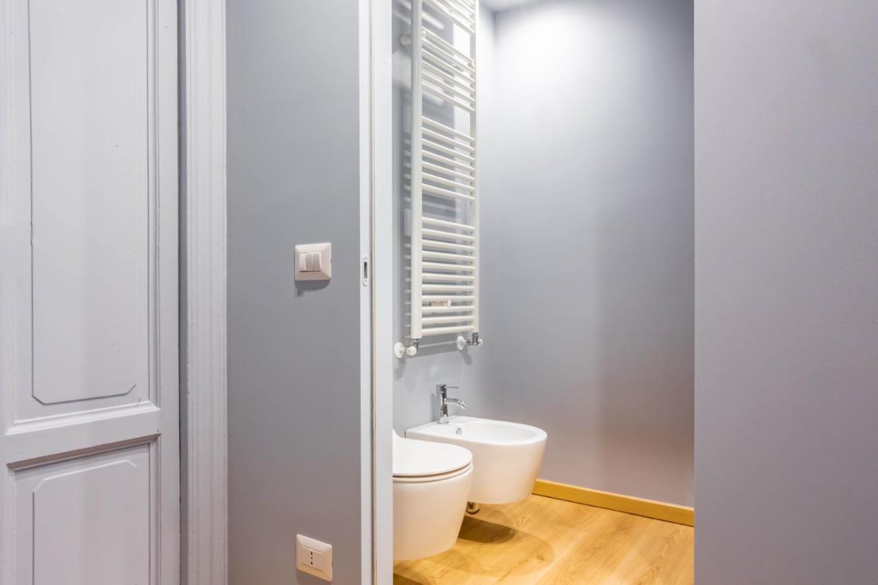 Easylife - Accogliente E Moderno Bilocale In Zona Navigli Apartment Milan Luaran gambar