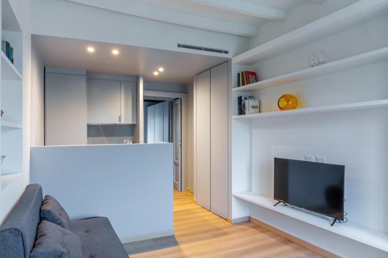 Easylife - Accogliente E Moderno Bilocale In Zona Navigli Apartment Milan Luaran gambar