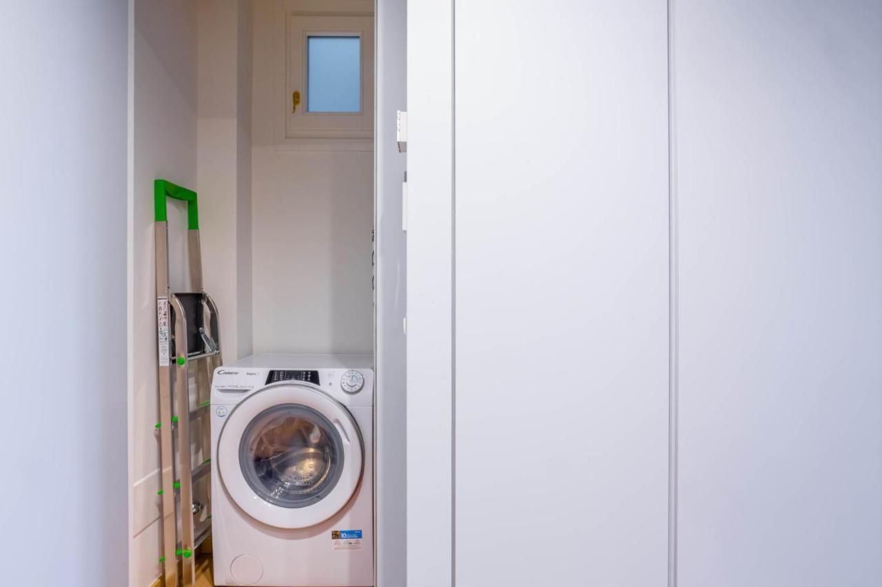 Easylife - Accogliente E Moderno Bilocale In Zona Navigli Apartment Milan Luaran gambar