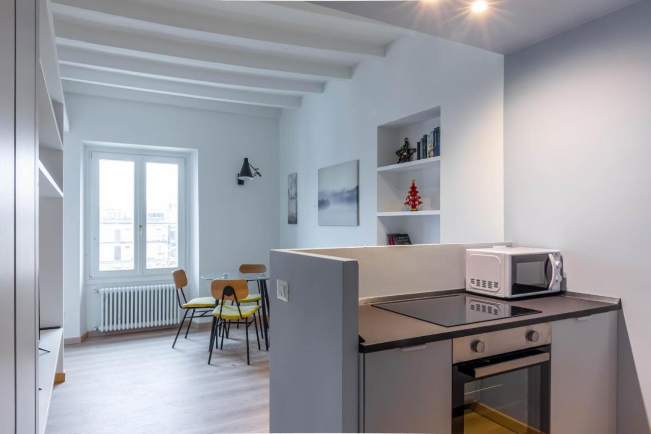 Easylife - Accogliente E Moderno Bilocale In Zona Navigli Apartment Milan Luaran gambar
